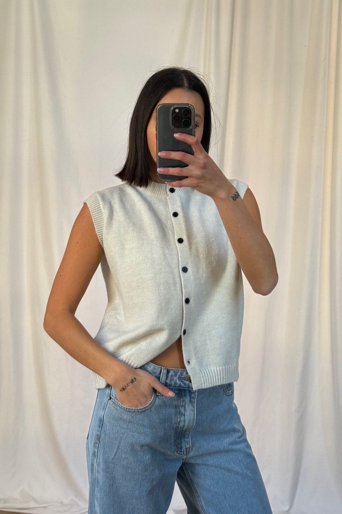 SOERA Tori Button Front Knitted Vest Cardigan - Cardigan - SOERA-641411-WHI-M-48547 White M