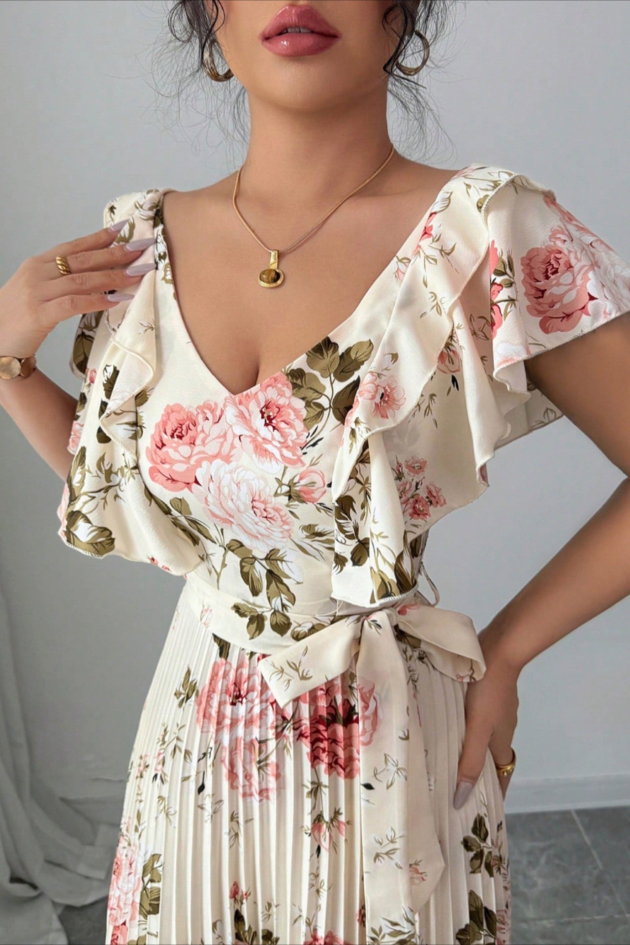 SOERA Valentina Floral V - Neck Ruffle Sleeve Maxi Dress - Dress - Beige XS