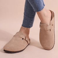Minerva säädettävät solkiset slip-on-sandaalit